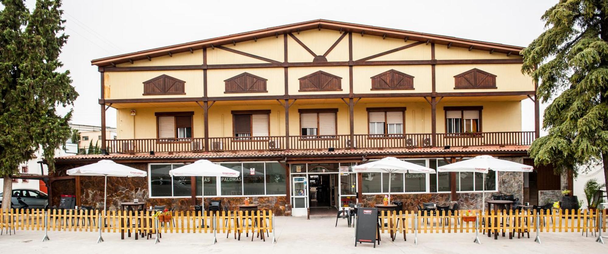 Hostal Las Palomas لوسينا المظهر الخارجي الصورة