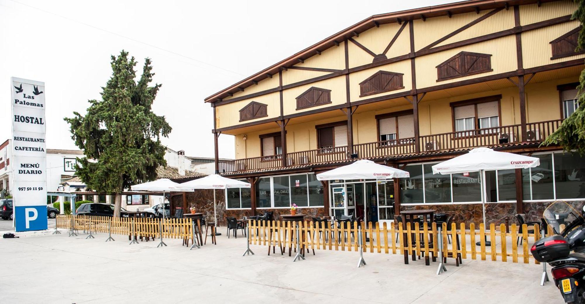 Hostal Las Palomas لوسينا المظهر الخارجي الصورة
