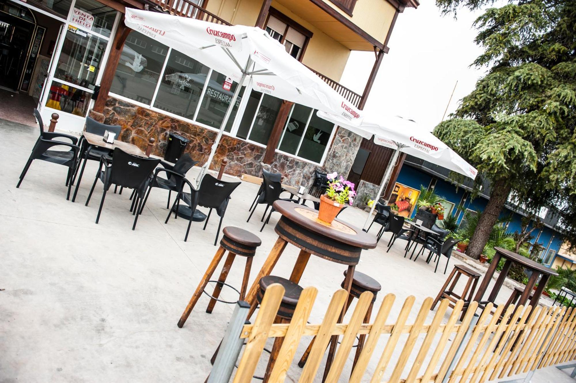 Hostal Las Palomas لوسينا المظهر الخارجي الصورة