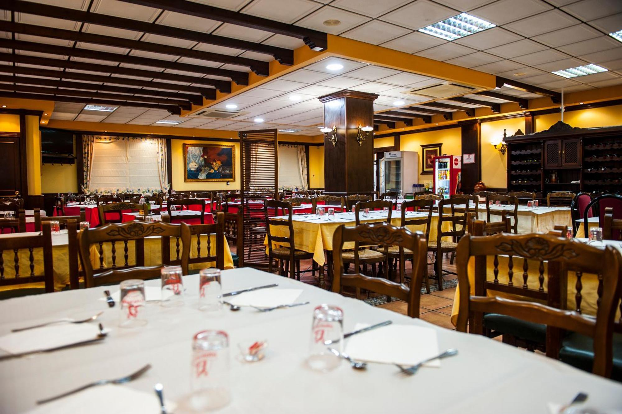 Hostal Las Palomas لوسينا المظهر الخارجي الصورة