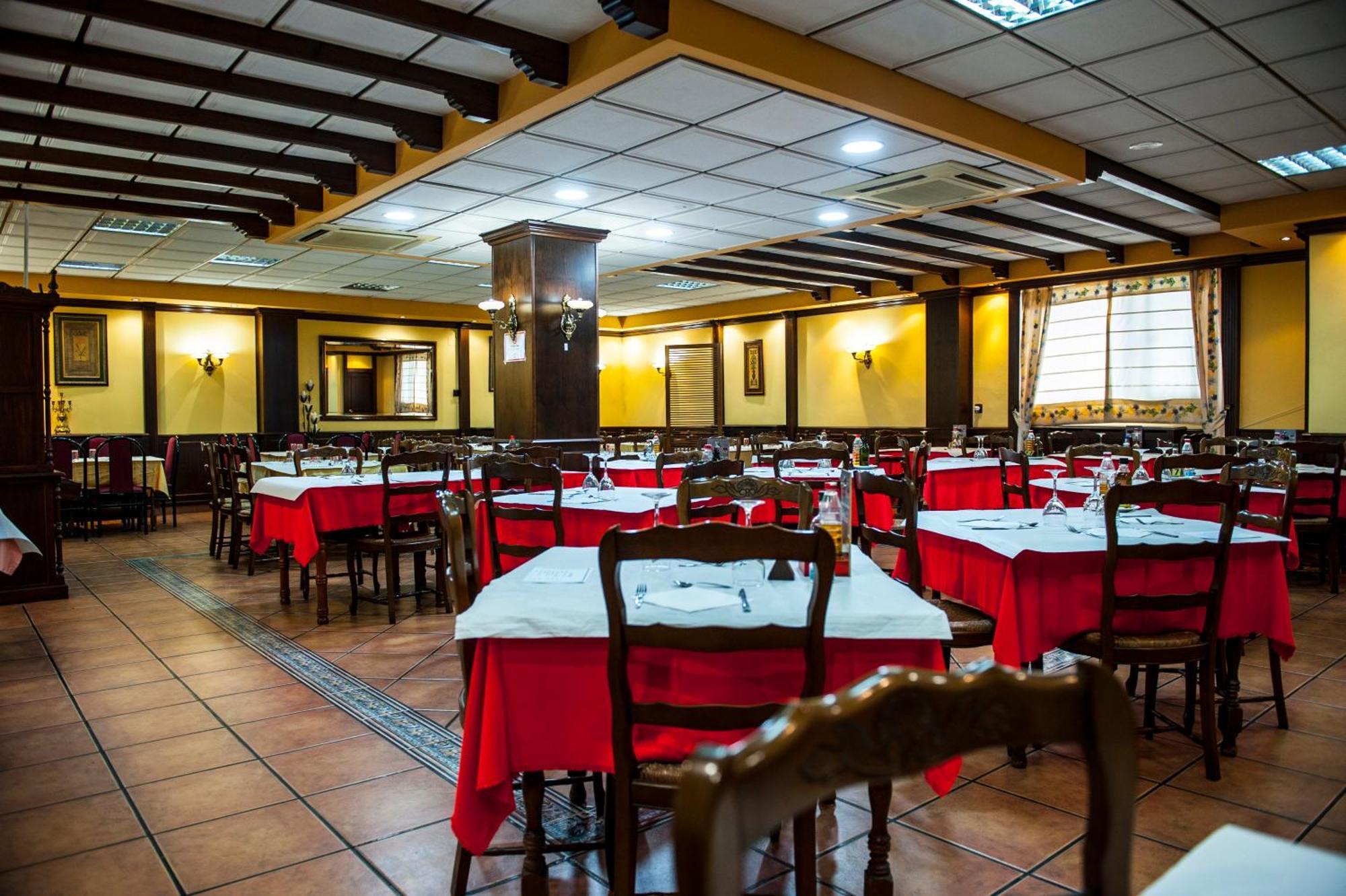 Hostal Las Palomas لوسينا المظهر الخارجي الصورة